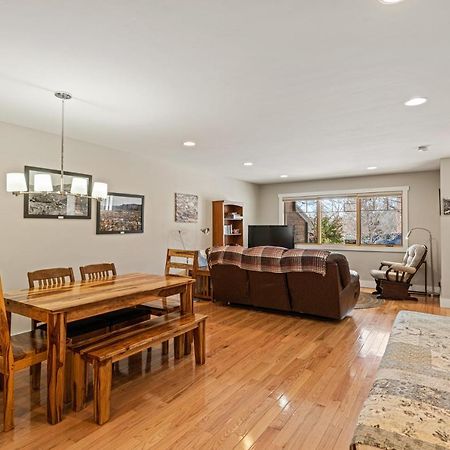Durango Deluxe Townhome ภายนอก รูปภาพ